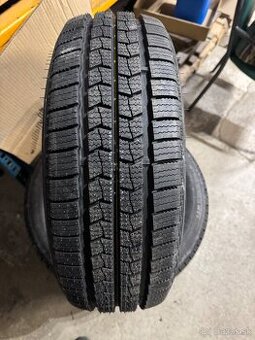 Nexen 195/60T16C zimné nove 4ks