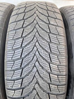 235/60R18 Nexen zimne