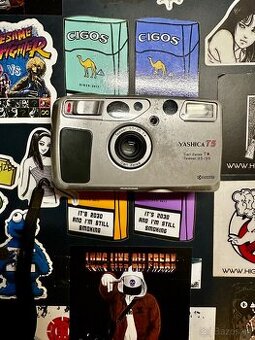Yashica T5 - 1