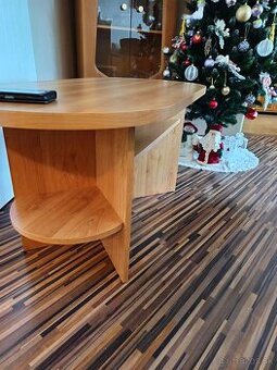 Konferenčný stolík