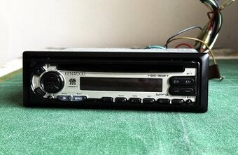 Autoradio Kenwood KDC-3027.