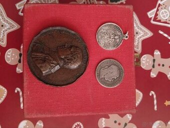 Stará medaila, mince