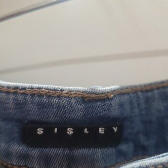 Dámske jeansy Sisley.