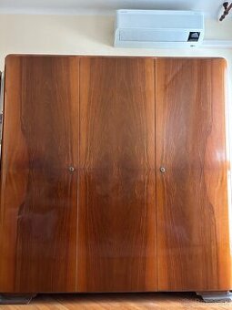 retro krásne staré skrine 🤎 50€ a 40€, osobný odber Nitra