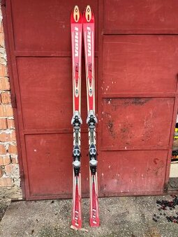 Zjazdové lyže Völkl P40 viazanie Salomon 900 Carbon