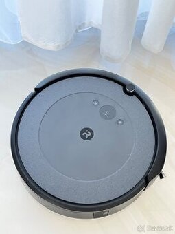 iRobot Roomba Combo i5+ s automatickou stanicou Clean Base
