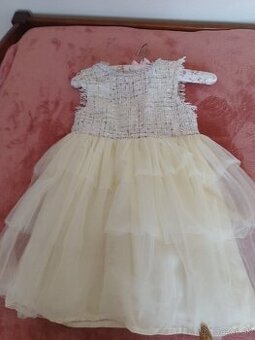 Dievčenské šaty s kabatikom c 15 č 112 -120