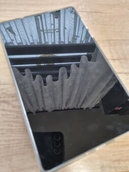 Lenovo Tab M8