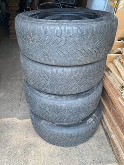 Zimné pneumatiky na diskoch 215/55 R16