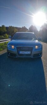 Audi A8 4.2 FSI