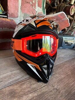 Motocross-ova prilba veľkosť S