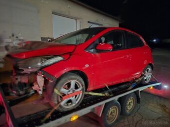 MAZDA 2