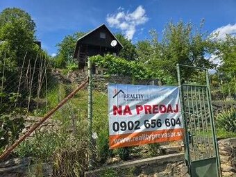 Krásna záhrada s chatkou na južnom svahu aj s IS - 1