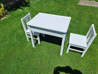 Predam detsky stolik a 2 stolicky SUNDIK z IKEA