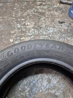 Goodyear 185/65/R15 - 1