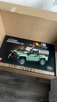 LEGO Icons 10317 Land Rover Classic Defender 90