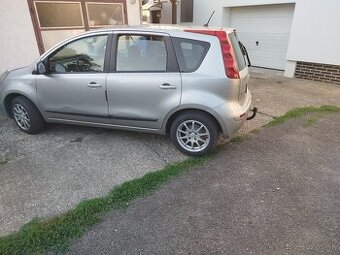Predám Nissan Note benzín.