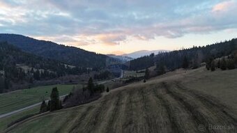 Na predaj pozemok Oravská Jasenica (11368 m2)