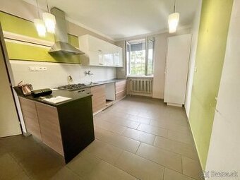 MH268- Na predaj svojpomovný 3 izbový byt s balkónom a garáž