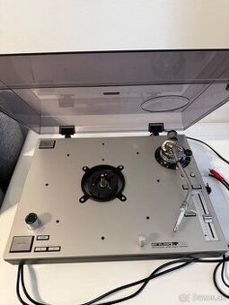 Predam gramofon Reloop RP7000