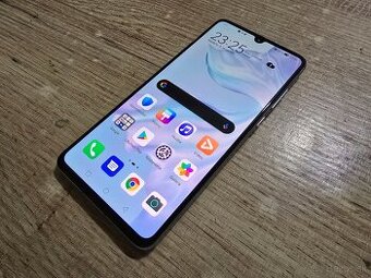 Huawei P30 128gb v super stave ma krasny Amoled displej bez