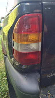 Zadne svetla opel frontera B