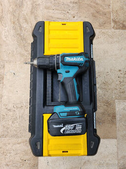 MAKITA AKU príklepový skrutkovač