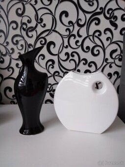 Porcelánové vázy značky Paramit