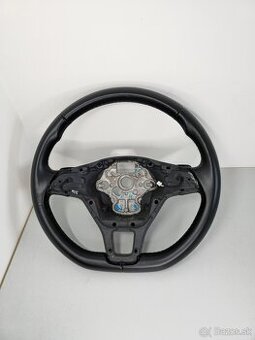 Skosený volant s radením f1