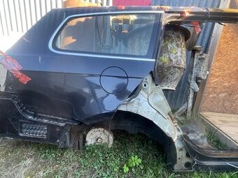 Zadný pravý blatník Passat b7