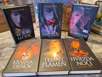 Séria kníh Nesmrteľní