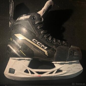 korčule CCM Tacks AS570 veľkosť JR3