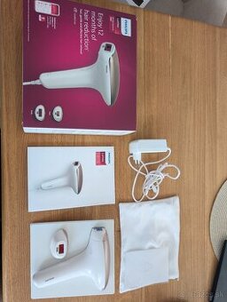 Lumea IPL 7000 series IPL epilator