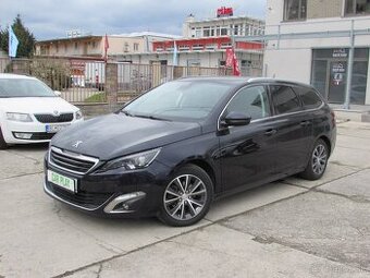 Peugeot 308 Break/SW SW 1.2 PURETECH S&S ALLURE + ťažné