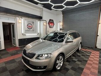 Škoda Octavia Combi 2.0 TDI Elegance/Style DSG