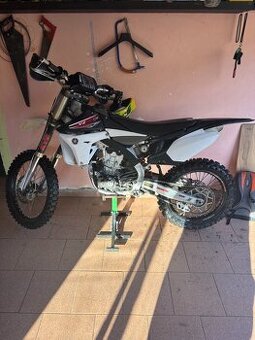 Predám Yamaha yzf 450