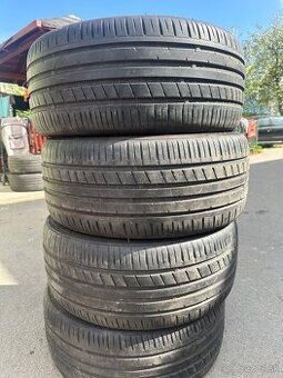 215/40r17