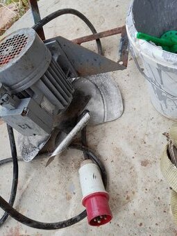 Predám motor na 400v