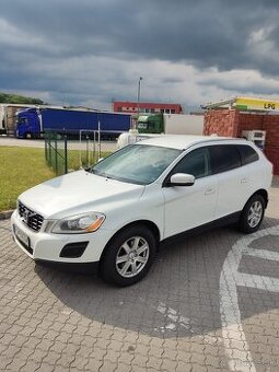Volvo xc60 2.0D 5valec driveE