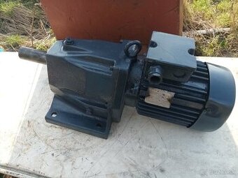 Priama prevodovka s elektromotorom 0,37kW
