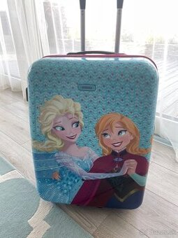 LUXUSNÝ Destký kufor Disney Ultimate - Hard Upright 50Frozen