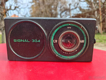 Rádiobudík Signal 304