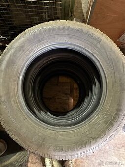 215/70R16 100H Yokohama 4ks