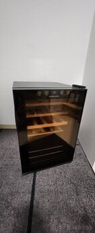 Vinoteka Dunavox DXFH-20.62 na 20 flias