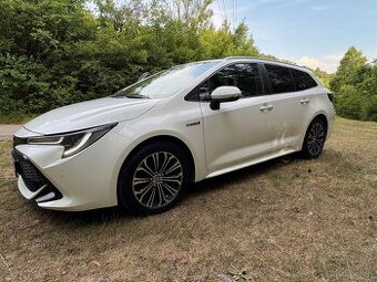 Toyota Corolla Combi TS 1,8 hybrid - miláčik