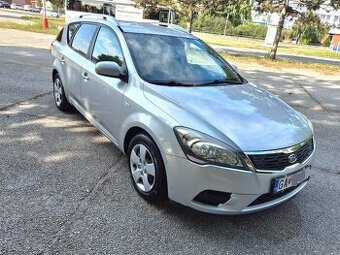 Predám Kia Ceed Combi Faclieft 1.4 66kw Benzin r.v.2010