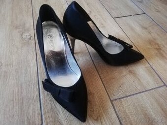 Lodičky Peter Kaiser veľkosť 37 so strieborným opätkom