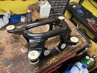 E46 330d zadná napravnica komaxit + silon