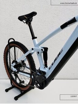 Cube Stereo Hybrid 120 Pro 625 flashwhite´n´black L. 1240