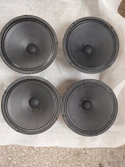 4× Harley Benton 16 Ω repro – originál z 4×12 boxu